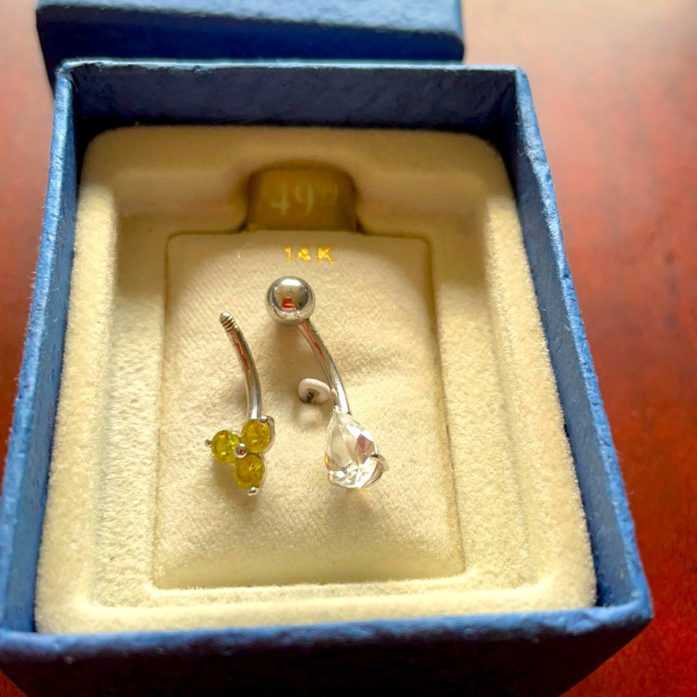 14k white gold belly rings (2) make me an offer!